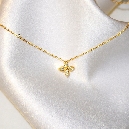 Collier en acier inoxydable à trèfle doré | Zélie