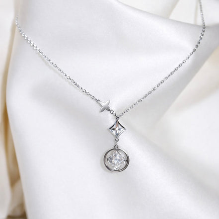 Collier doré orné de pierres en acier inoxydable | Pia