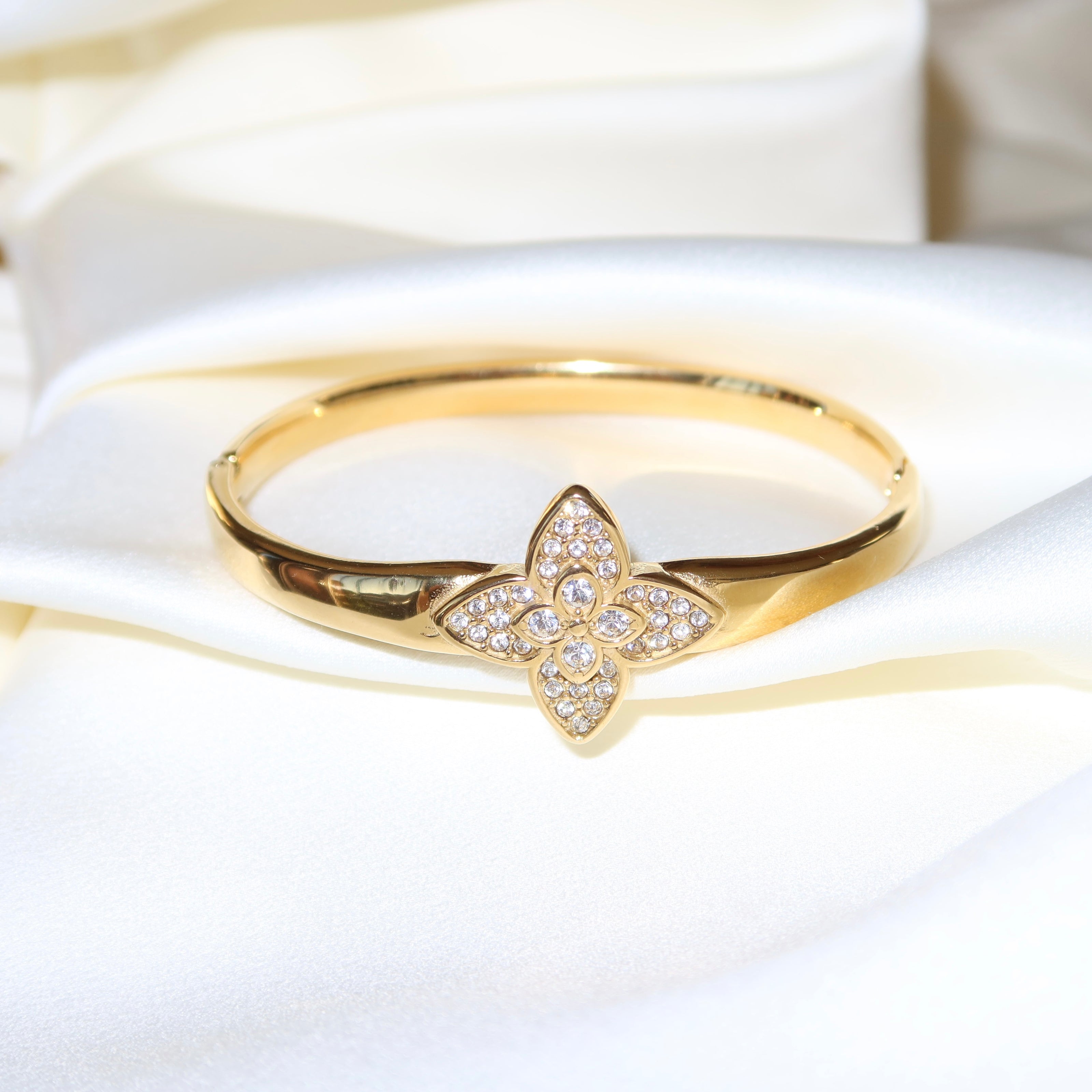 Jonc trèfle scintillant en acier inoxydable | Victoria