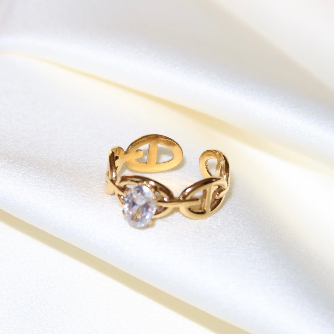 Bague dorée en acier inoxydable pierre scintillante | Camélia