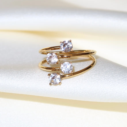 Bague ajustable dorée en acier inoxydable avec pierres scintillantes | Zia
